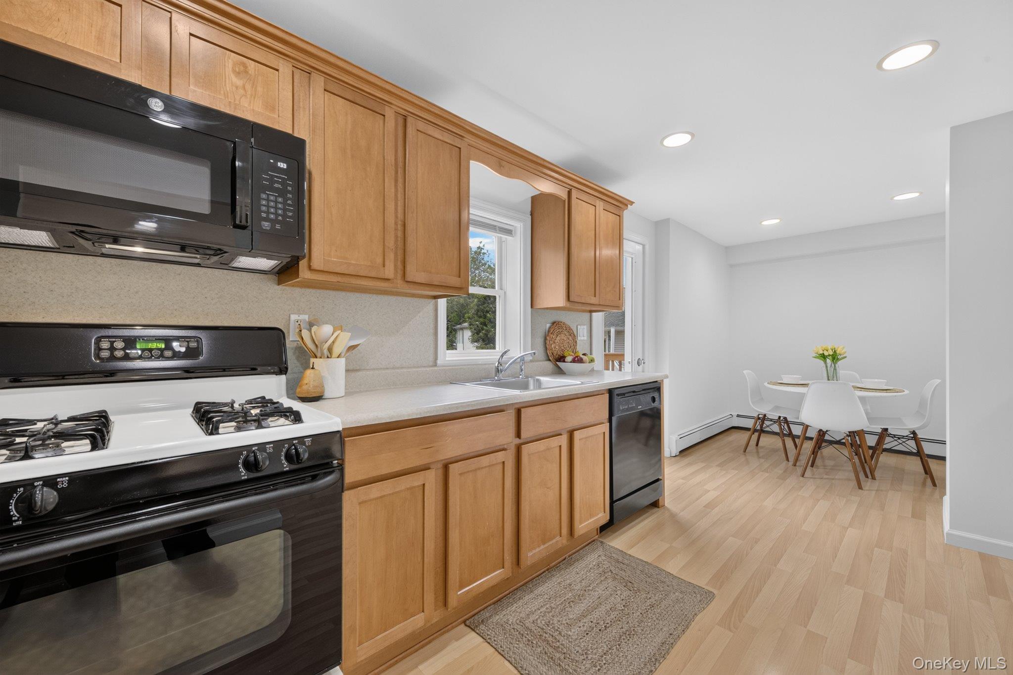 72 Furnace Dock Road Croton-on-Hudson, NY 10520 - Photo 5 of 19