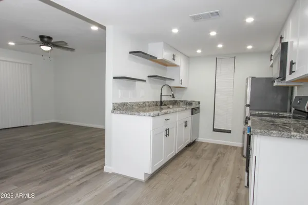 $175,000 | 3119 West Cochise Drive, Unit 109, Phoenix, AZ 85051