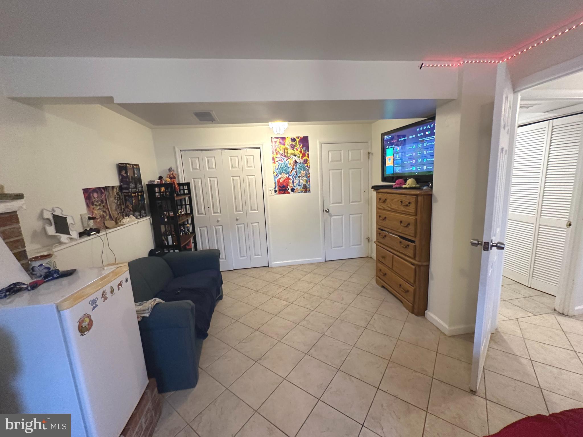 1401 East Beech Road Sterling, VA 20164 - Photo 17 of 21 Gallery Image 17