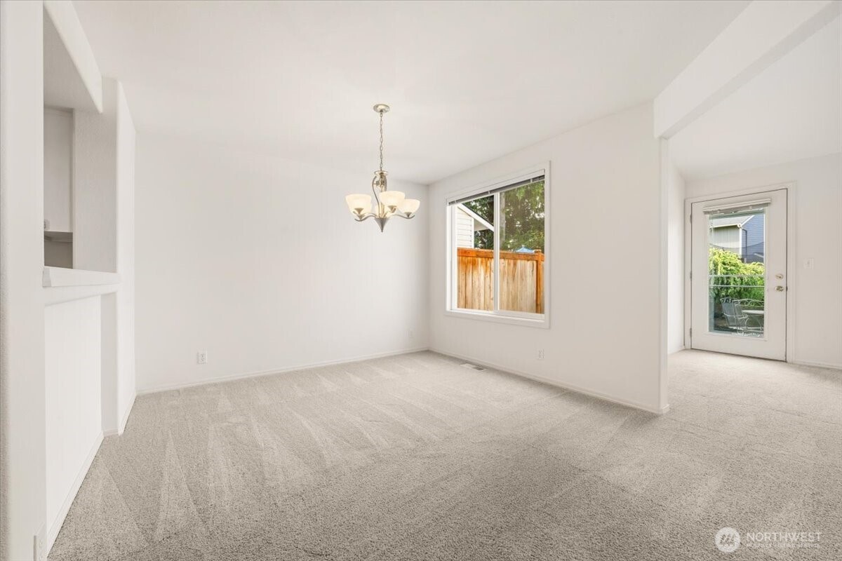 4726 Northeast 18th Place, Unit B Renton, WA 98059 - Photo 17 of 39