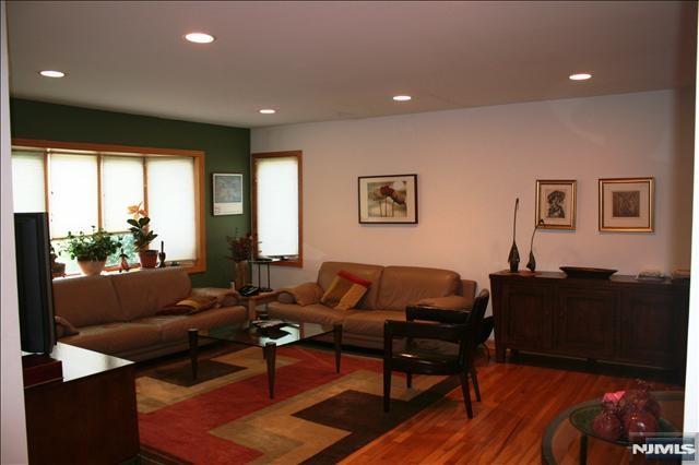 82 Heatherhill Road Cresskill, NJ 07626 - Photo 9 of 9