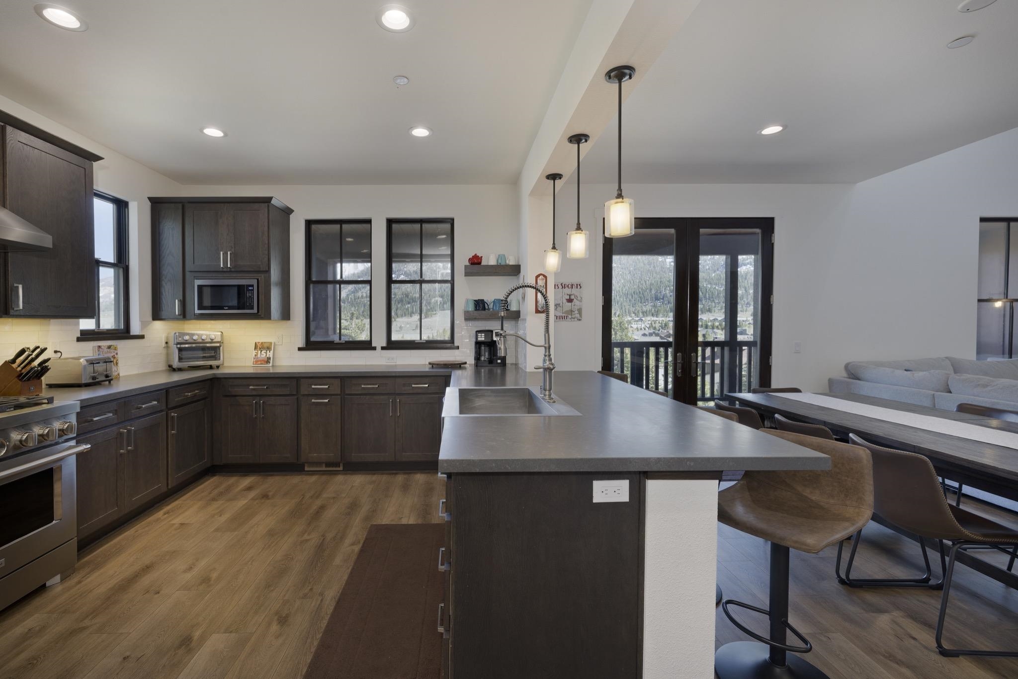 1350 Timber Creek Road, Unit 1350 Mammoth Lakes, CA 93546 - Photo 17 of 55