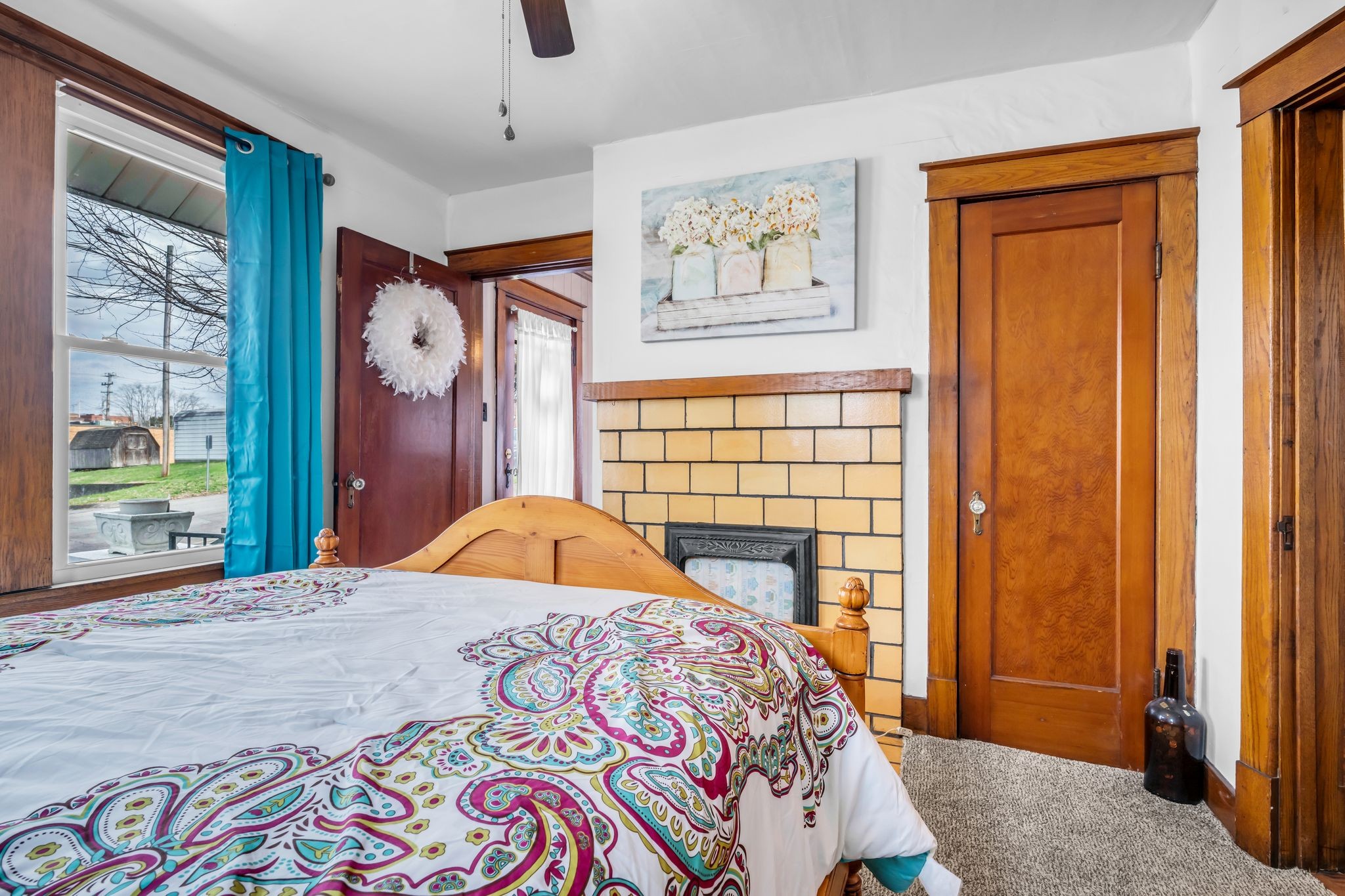 104 West Chestnut Street Dickson, TN 37055 - Photo 17 of 27 a bedroom with a bed and a window