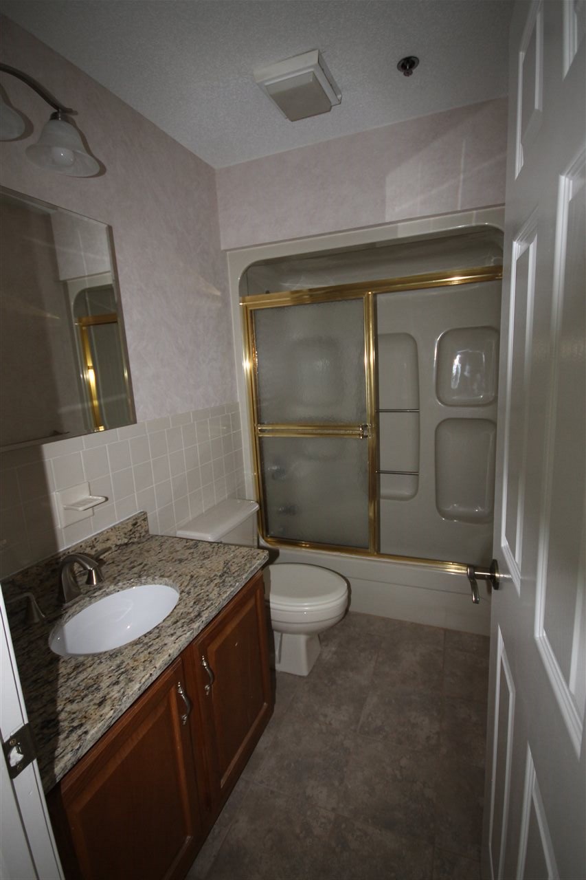 490 North River Road, Unit 31 Manchester, NH 03104 - Photo 5 of 11 Gallery Image 5