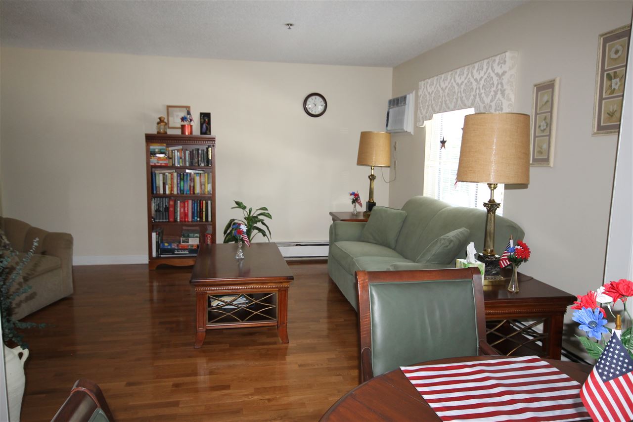 490 North River Road, Unit 31 Manchester, NH 03104 - Photo 10 of 11 Gallery Image 10