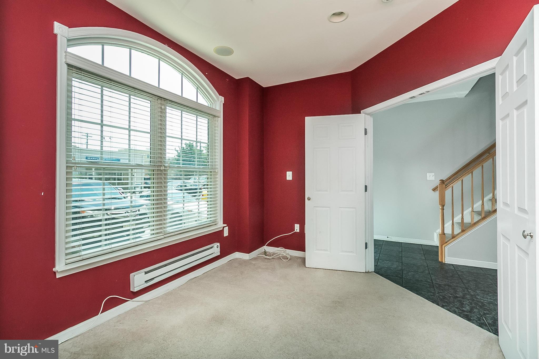 1330 Decatur Street Baltimore, MD 21230 - Photo 5 of 30 Living Room