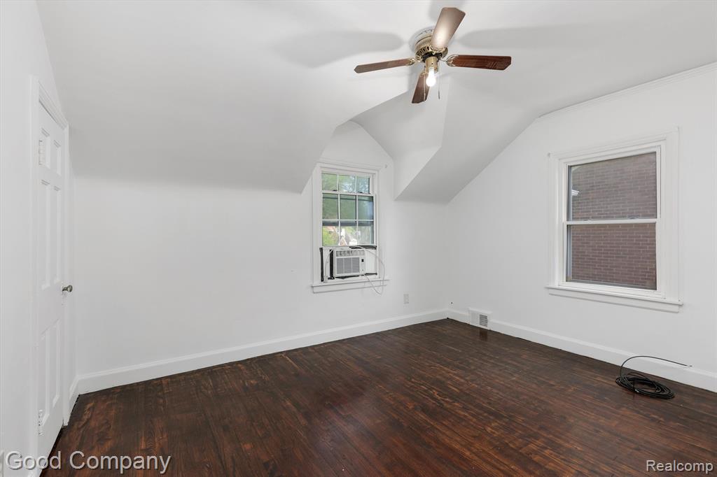 14531 Stahelin Road Detroit, MI 48223 - Photo 17 of 31