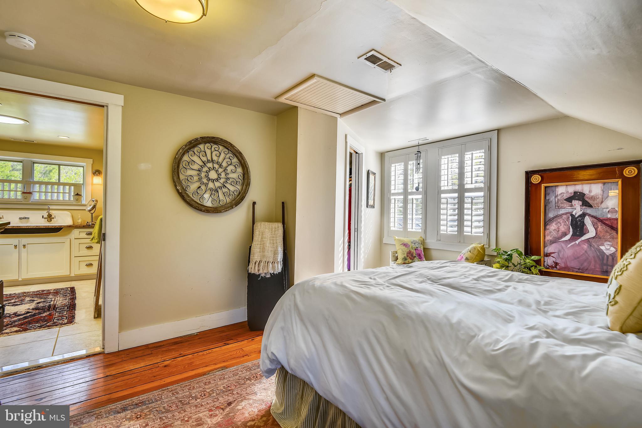 466 Leitch Road Tracys Landing, MD 20779 - Photo 38 of 93 Owners bedroom