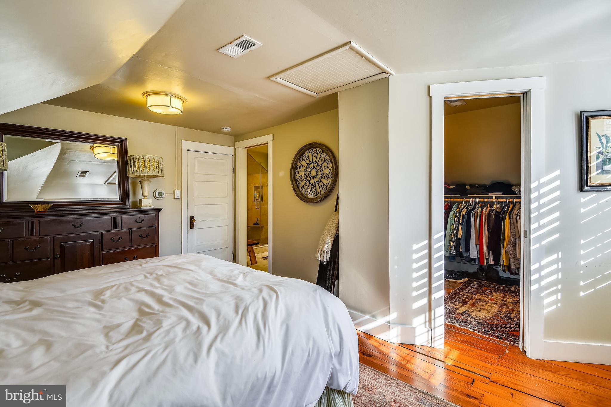 466 Leitch Road Tracys Landing, MD 20779 - Photo 39 of 93 Owners bedroom
