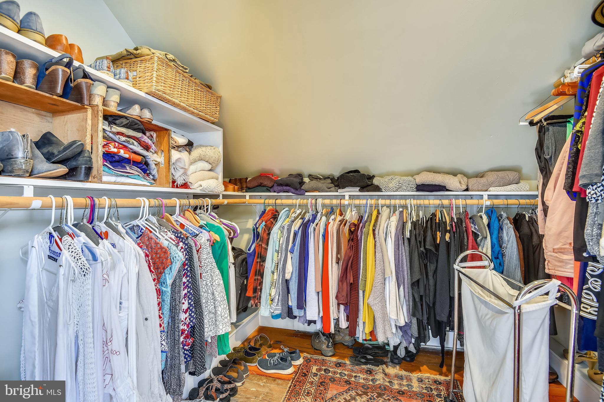 466 Leitch Road Tracys Landing, MD 20779 - Photo 44 of 93 Owners closet