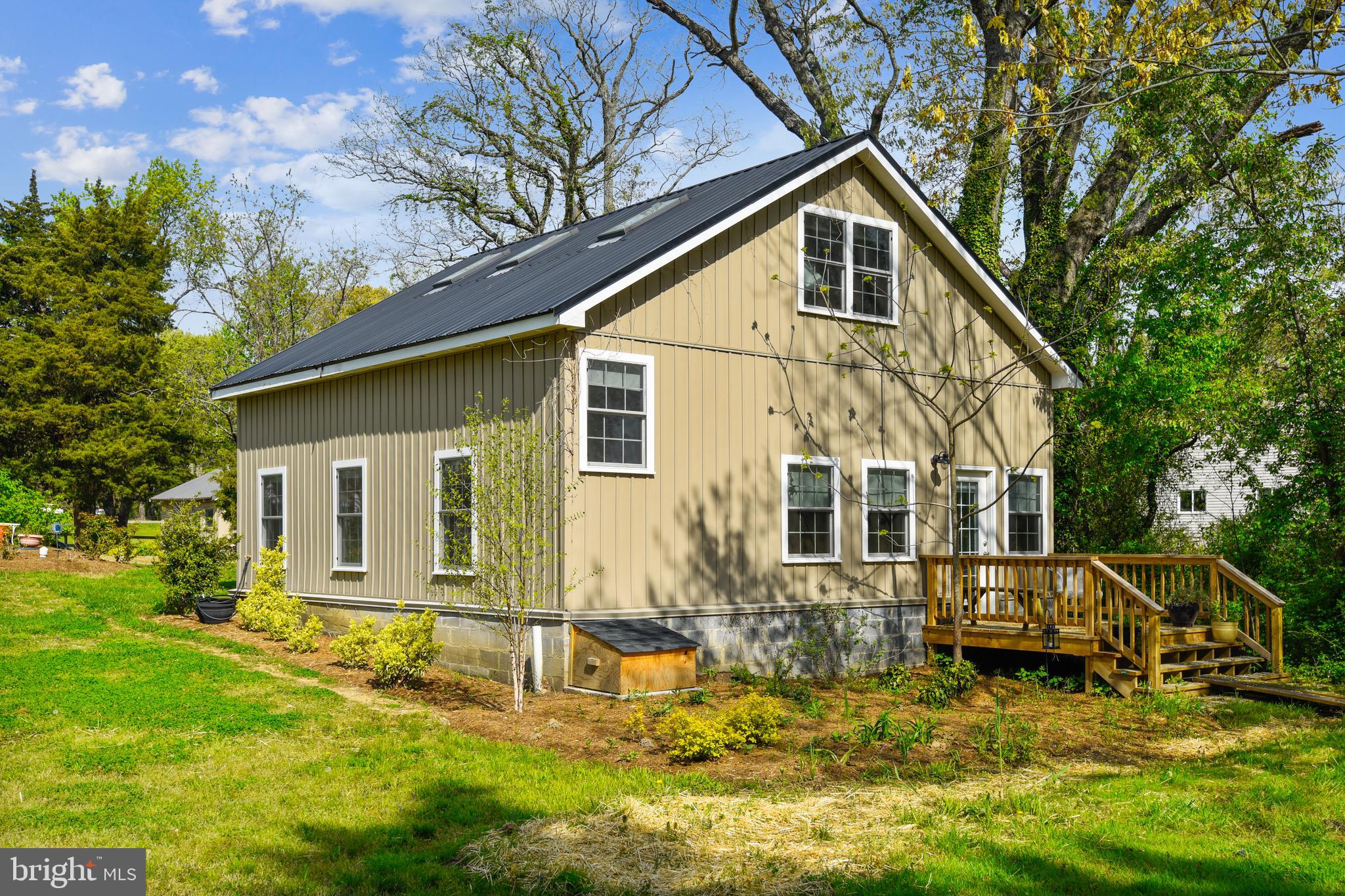 466 Leitch Road Tracys Landing, MD 20779 - Photo 67 of 93 Rear exterior of studio