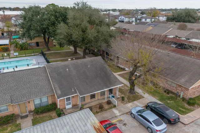 $150,000 | 3340 Burke Road, Unit 97, Pasadena, TX 77504