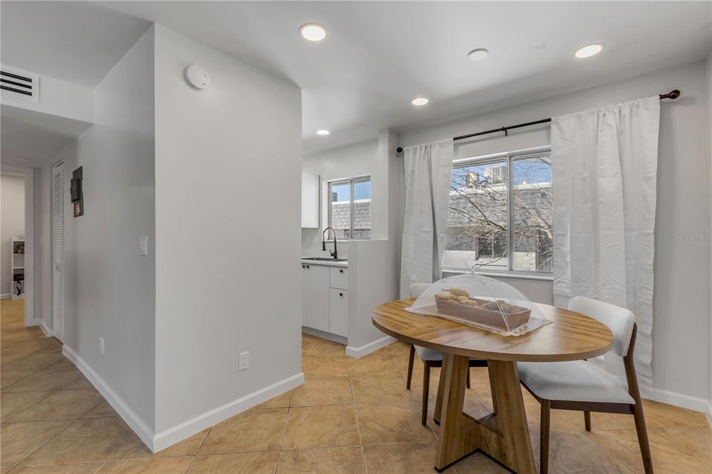 303 Ridge Boulevard, Unit 2100 Daytona Beach, FL 32119 - Photo 10 of 27