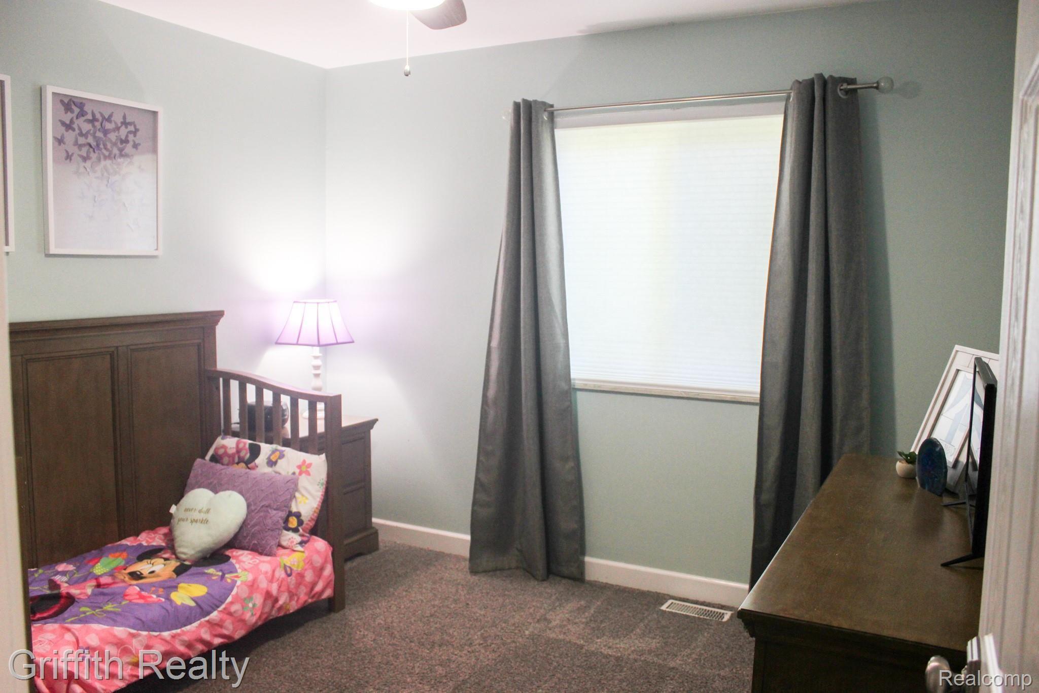 1370 South Hickory Ridge Road Milford, MI 48380 - Photo 28 of 52 26.jpg