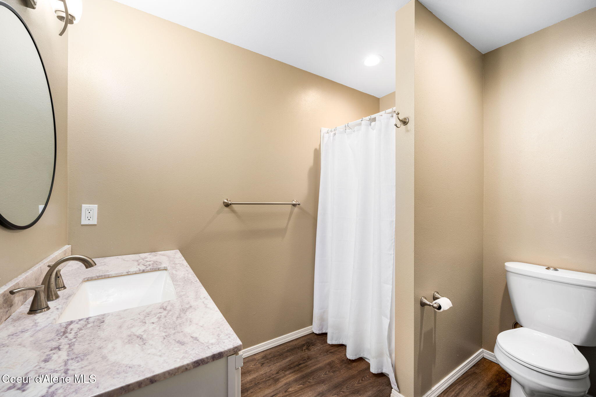 8917 East Riley Loop Athol, ID 83801 - Photo 26 of 32 Bathroom