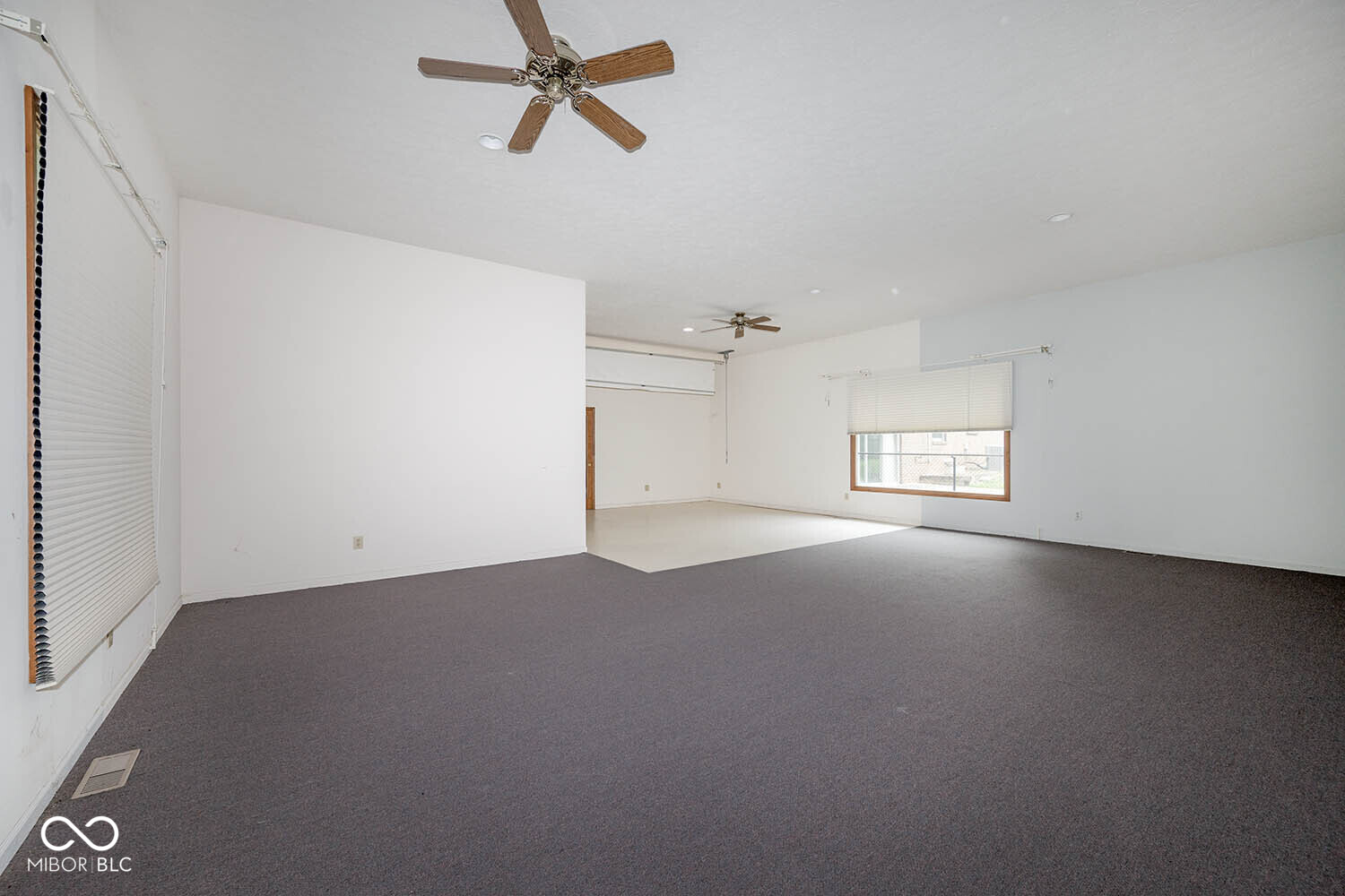 8959 Rexford Road Indianapolis, IN 46260 - Photo 42 of 51 Gallery Image 42