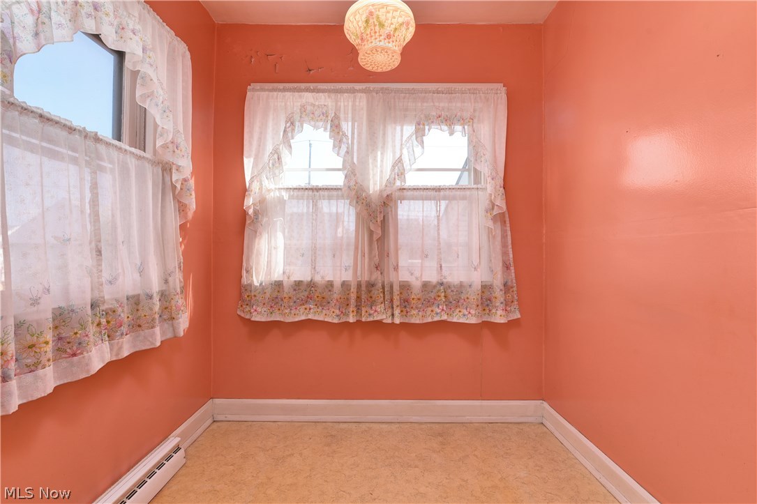 7475 Spring Garden Road Cleveland, OH 44129 - Photo 10 of 25