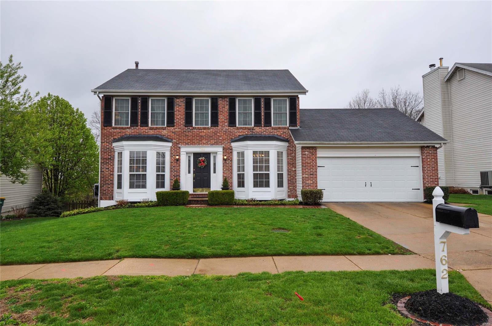 762 Strafford Ridge Drive Ballwin, MO 63021 - Photo 2 of 56 Gallery Image 2