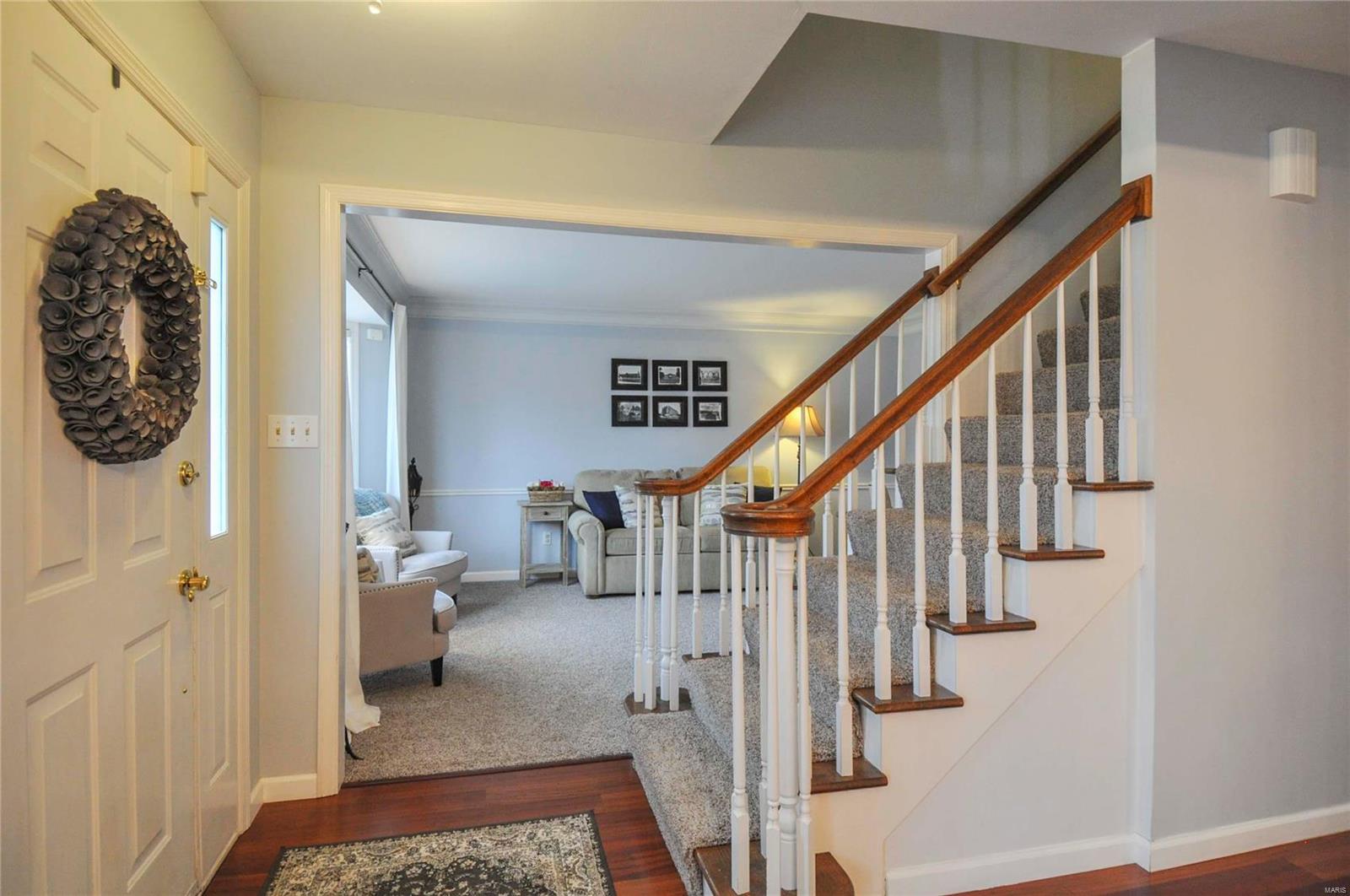 762 Strafford Ridge Drive Ballwin, MO 63021 - Photo 4 of 56 Gallery Image 4