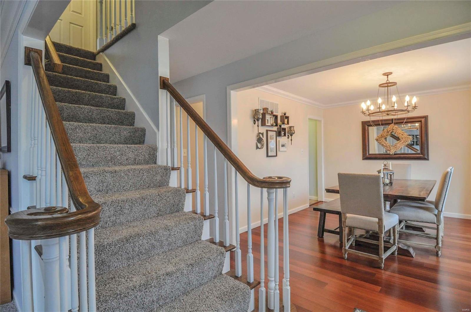 762 Strafford Ridge Drive Ballwin, MO 63021 - Photo 7 of 56 Gallery Image 7