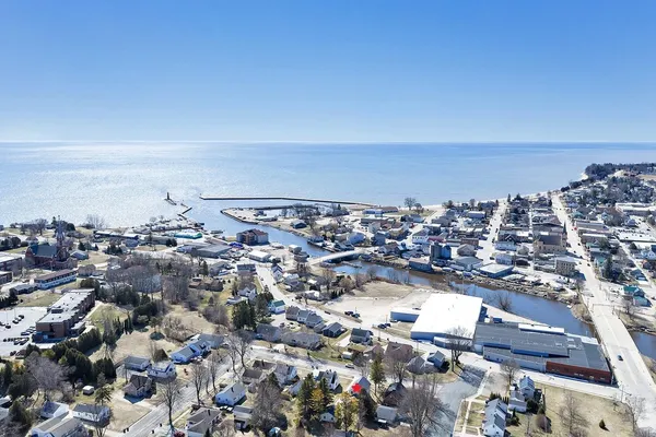 $324,900 | 219 Rolland Street, Algoma, WI 54201