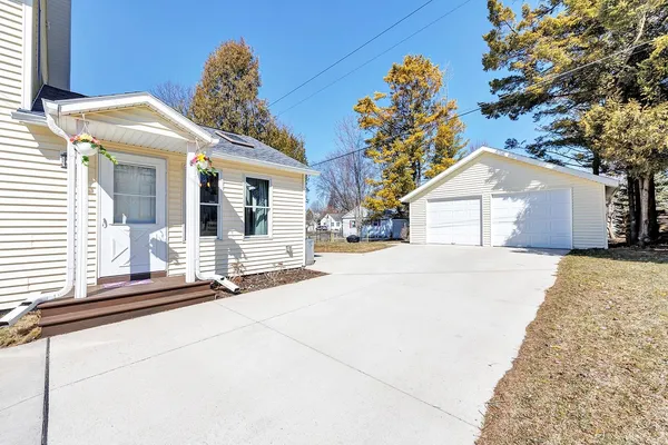 $324,900 | 219 Rolland Street, Algoma, WI 54201