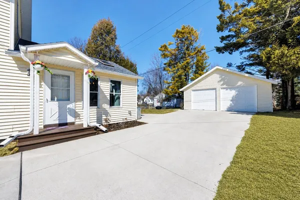 $324,900 | 219 Rolland Street, Algoma, WI 54201