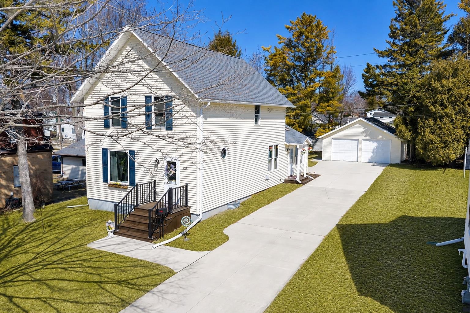 219 Rolland Street Algoma, WI 54201 - Photo 29 of 32