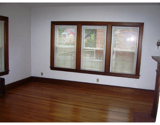 16 Neptune Avenue West Springfield, MA 01089 - Photo 9 of 30 Gallery Image 9