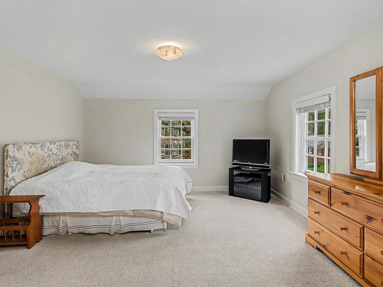 172 Deforest Road Burlington, VT 05401 - Photo 38 of 60