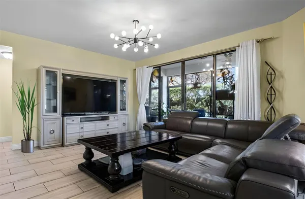 $448,888 | 7525 Northwest 61st Terrace, Unit 1802, Parkland, FL 33067