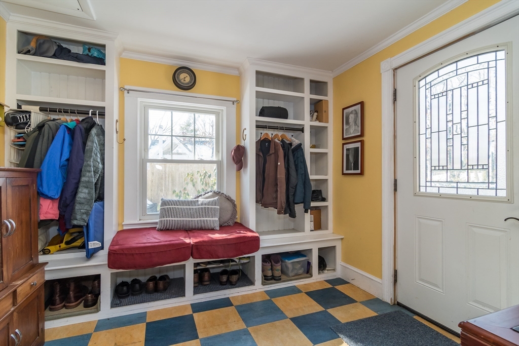 64 Curve Street Wellesley, MA 02482 - Photo 19 of 29 Gallery Image 19