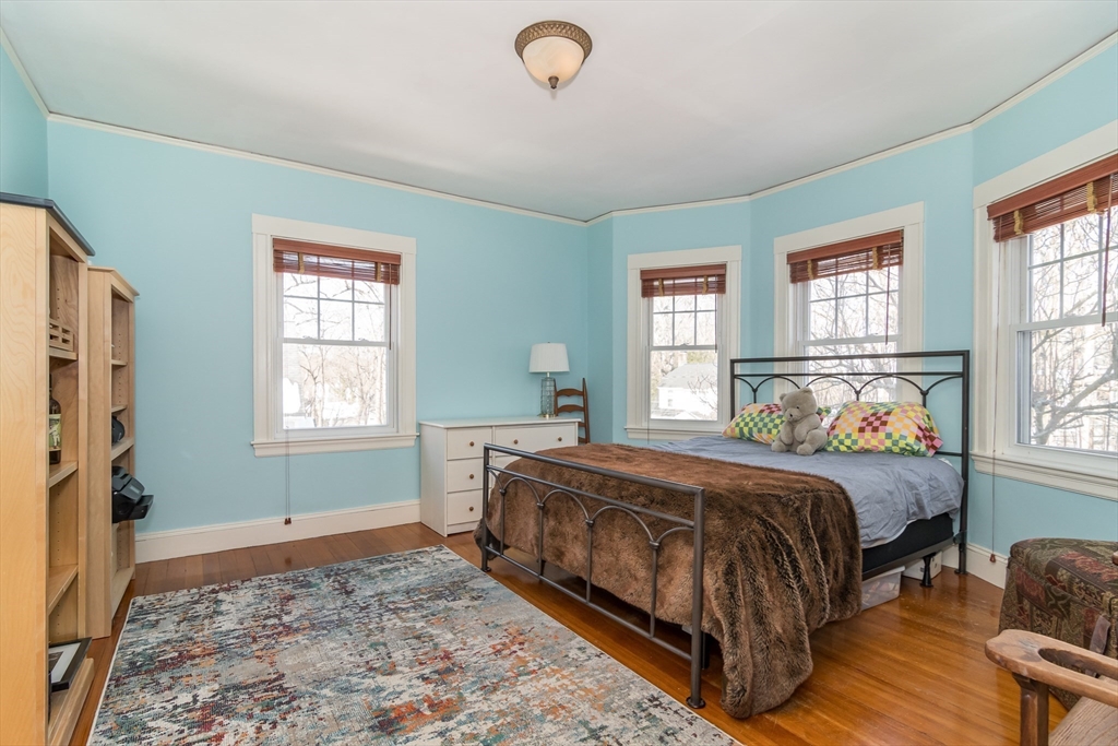 64 Curve Street Wellesley, MA 02482 - Photo 21 of 29 Gallery Image 21