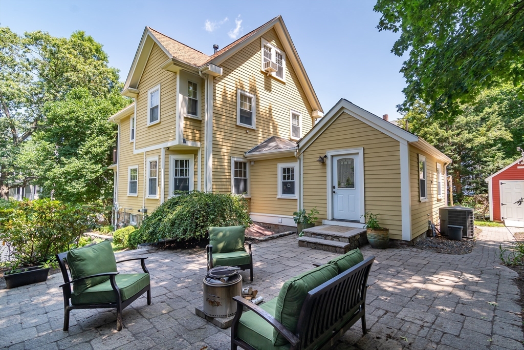 64 Curve Street Wellesley, MA 02482 - Photo 26 of 29 Gallery Image 26