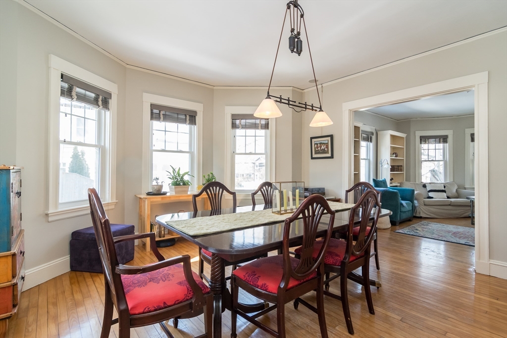 64 Curve Street Wellesley, MA 02482 - Photo 10 of 29 Gallery Image 10
