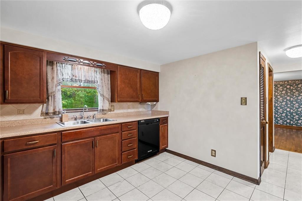 420 Sarver Road Sarver, PA 16055 - Photo 8 of 49 Gallery Image 8