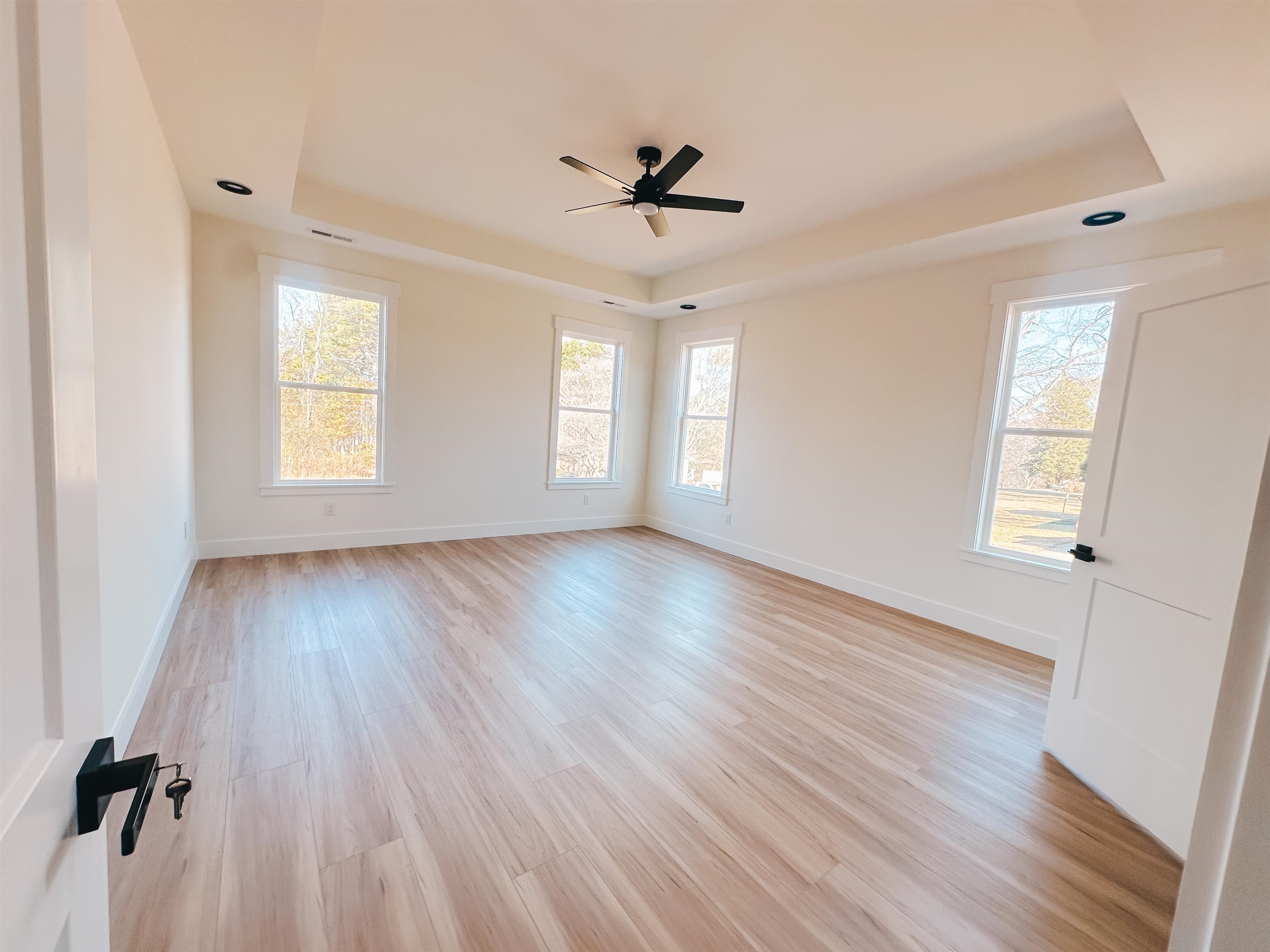 360 Scenic Avenue Campobello, SC 29322 - Photo 12 of 27