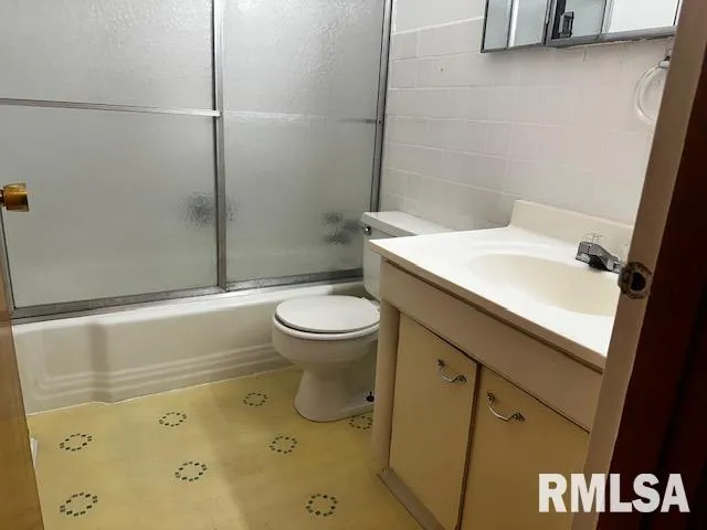 $159,900 | 12 Newland Lane, Jacksonville, IL 62650