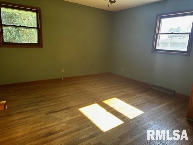 $159,900 | 12 Newland Lane, Jacksonville, IL 62650