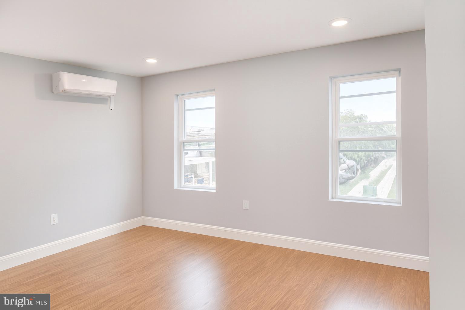 6774 Marsden Street Philadelphia, PA 19135 - Photo 14 of 25