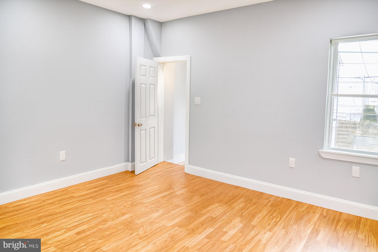 6774 Marsden Street Philadelphia, PA 19135 - Photo 5 of 25