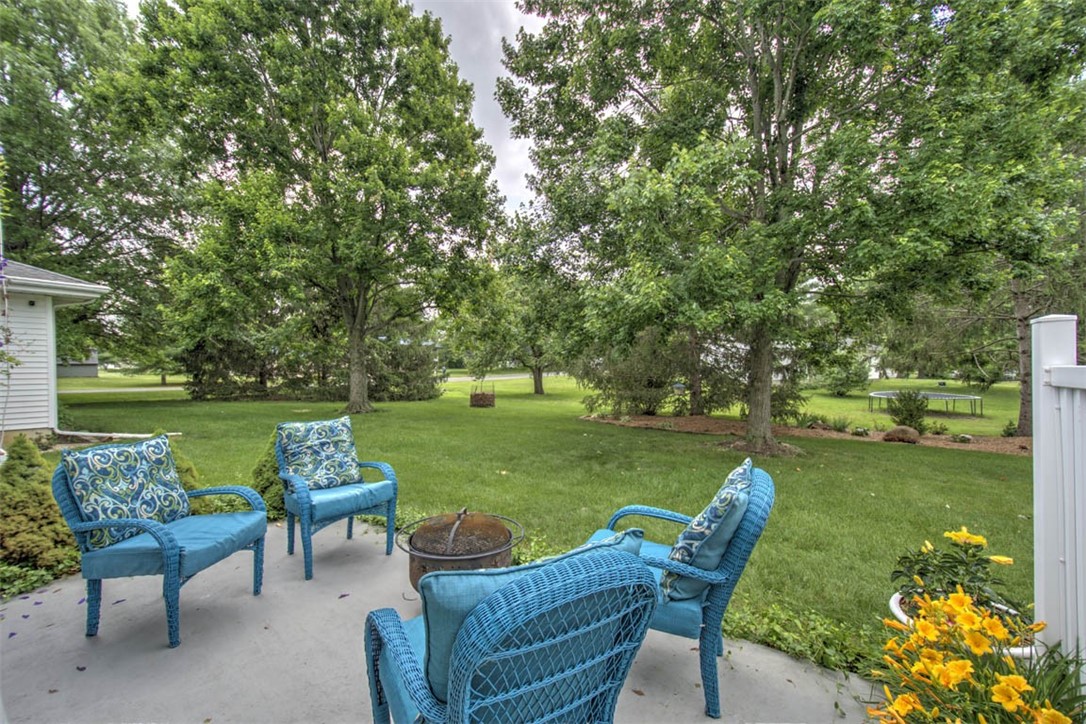 2311 Sands Drive Decatur, IL 62526 - Photo 30 of 33