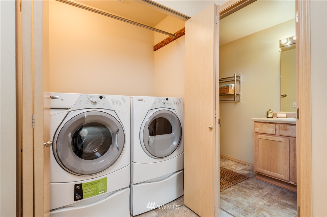 19121 13th Avenue Southeast Bothell, WA 98012 - Photo 18 of 21 Gallery Image 18