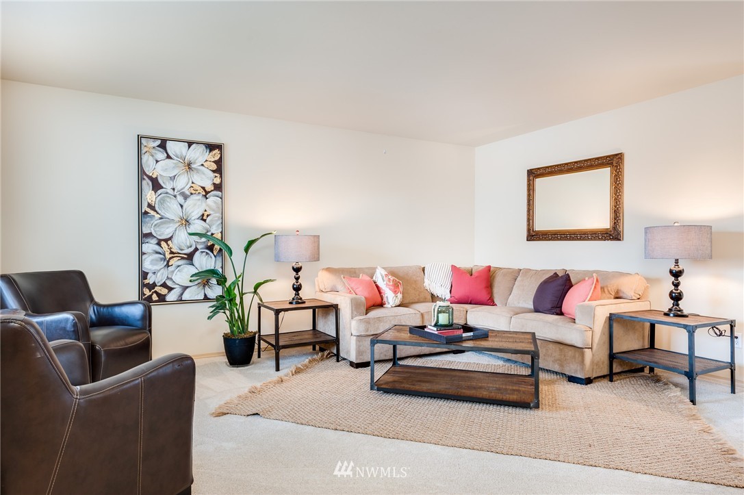 19121 13th Avenue Southeast Bothell, WA 98012 - Photo 3 of 21 Gallery Image 3