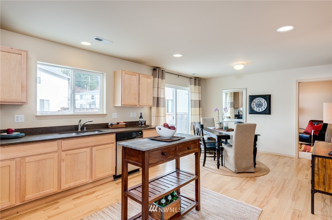 19121 13th Avenue Southeast Bothell, WA 98012 - Photo 6 of 21 Gallery Image 6
