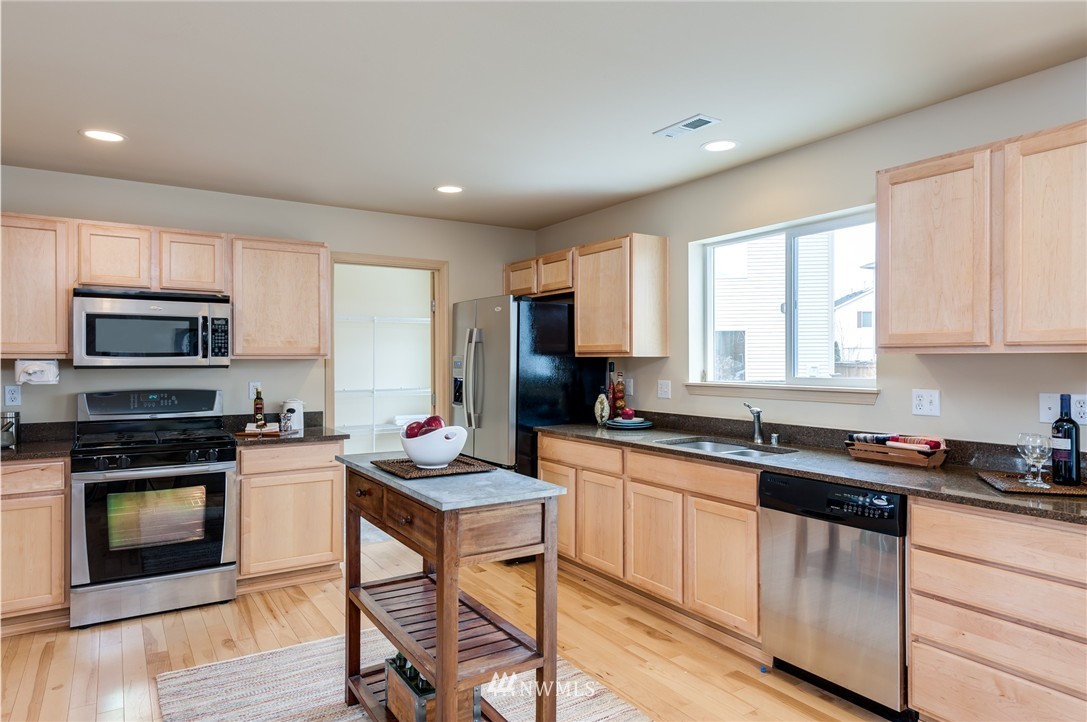 19121 13th Avenue Southeast Bothell, WA 98012 - Photo 7 of 21 Gallery Image 7