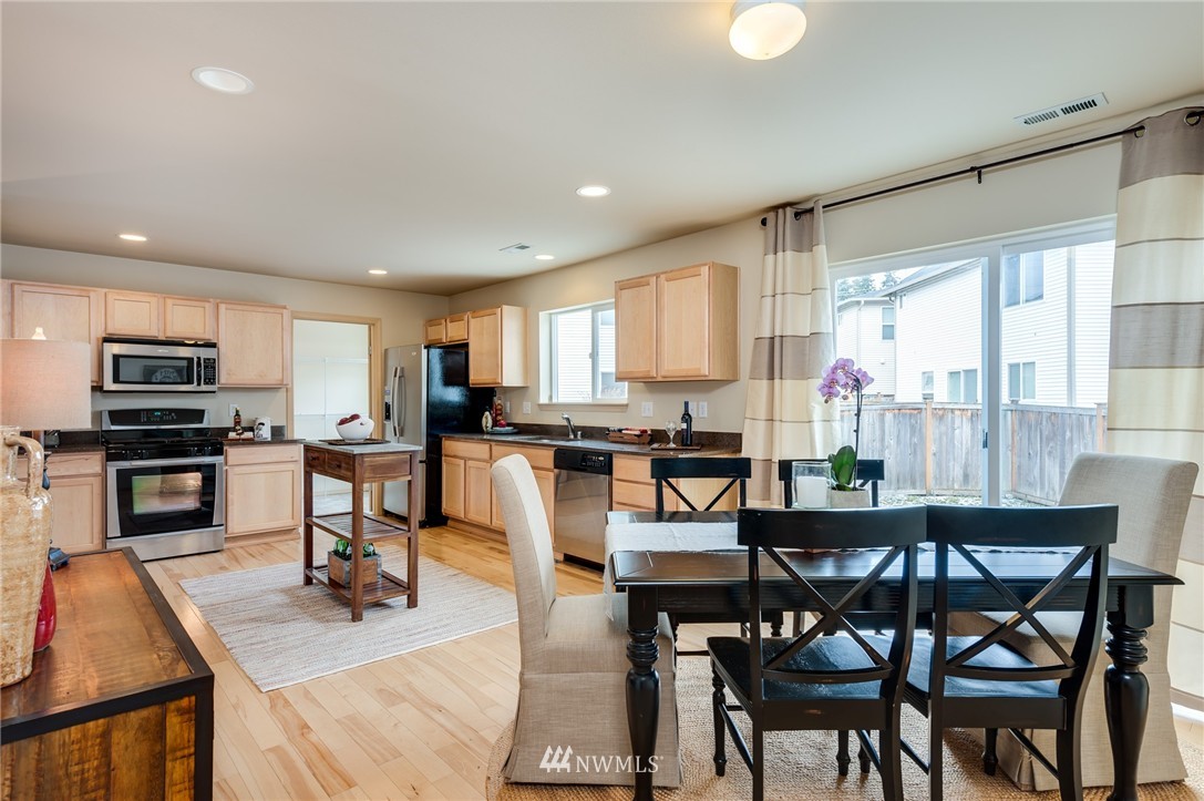 19121 13th Avenue Southeast Bothell, WA 98012 - Photo 10 of 21 Gallery Image 10