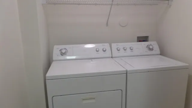 a close up view of washer and dryer