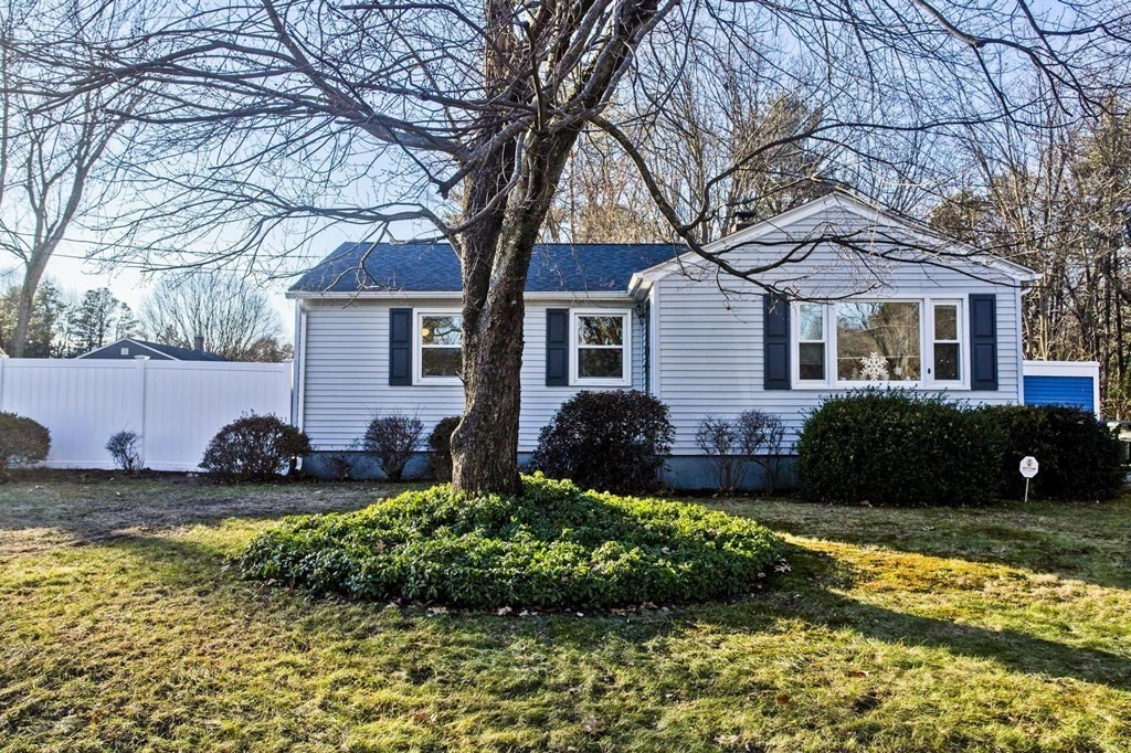 8 Timothy Circle Springfield, MA 01119 - Photo 1 of 42