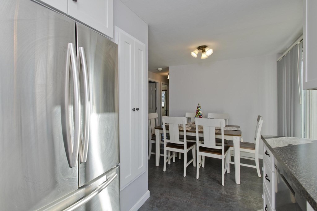 8 Timothy Circle Springfield, MA 01119 - Photo 16 of 42